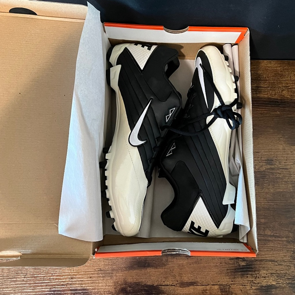 NIKE Speed TD Football Cleats (Size 15)